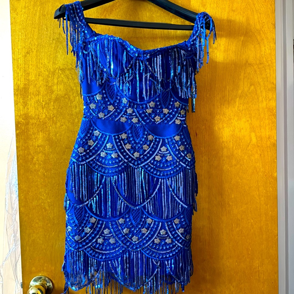 Dress. Size small. Never worn.